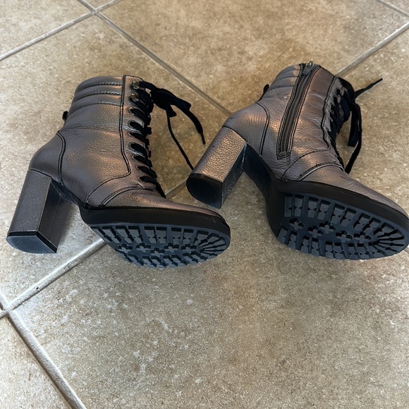 🌟Host Pick✨Naturalizer- Callie 2 Pewter EUC - Picture 10 of 11